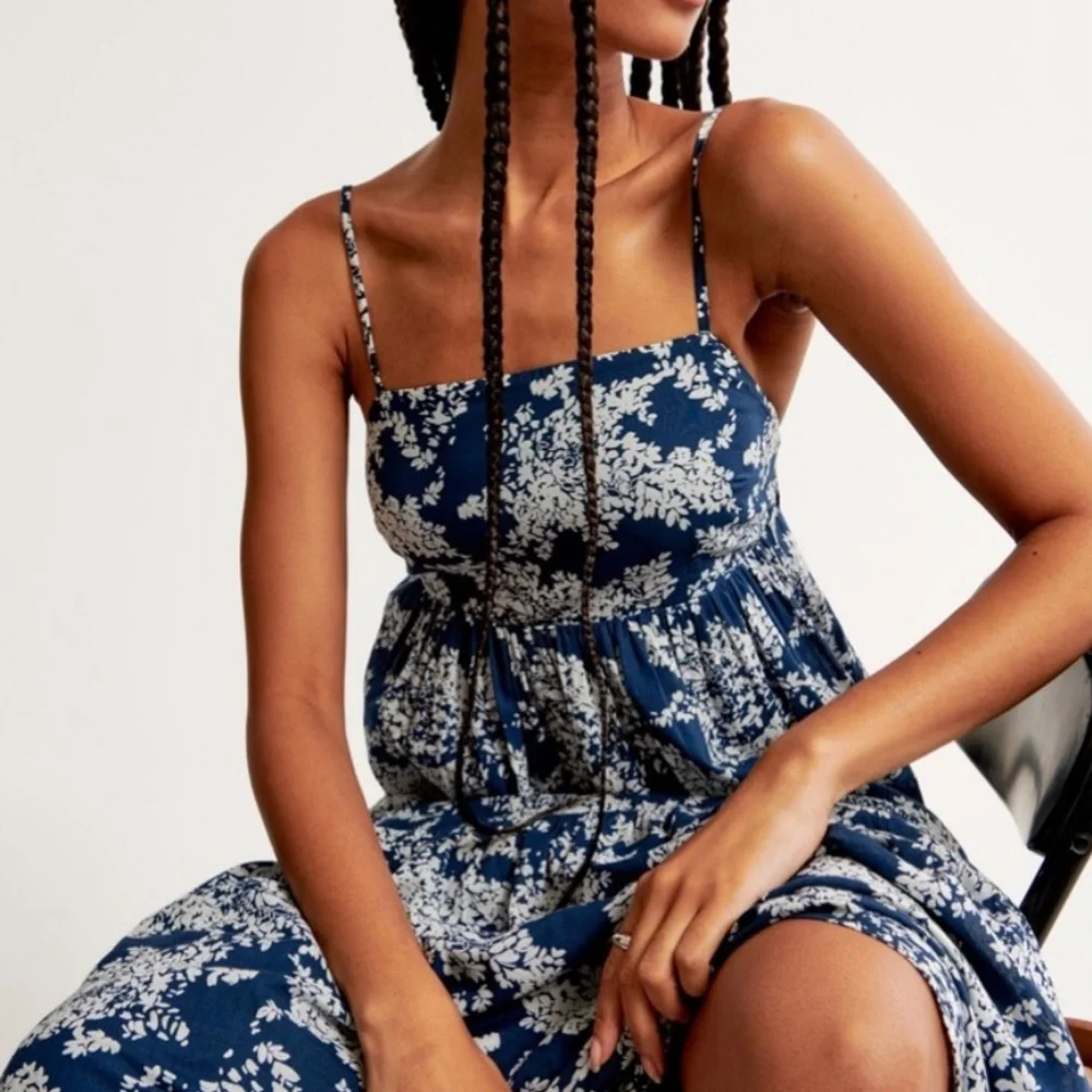 NWT Abercrombie & Fitch low back tiered maxi dress - Picture 2 of 9